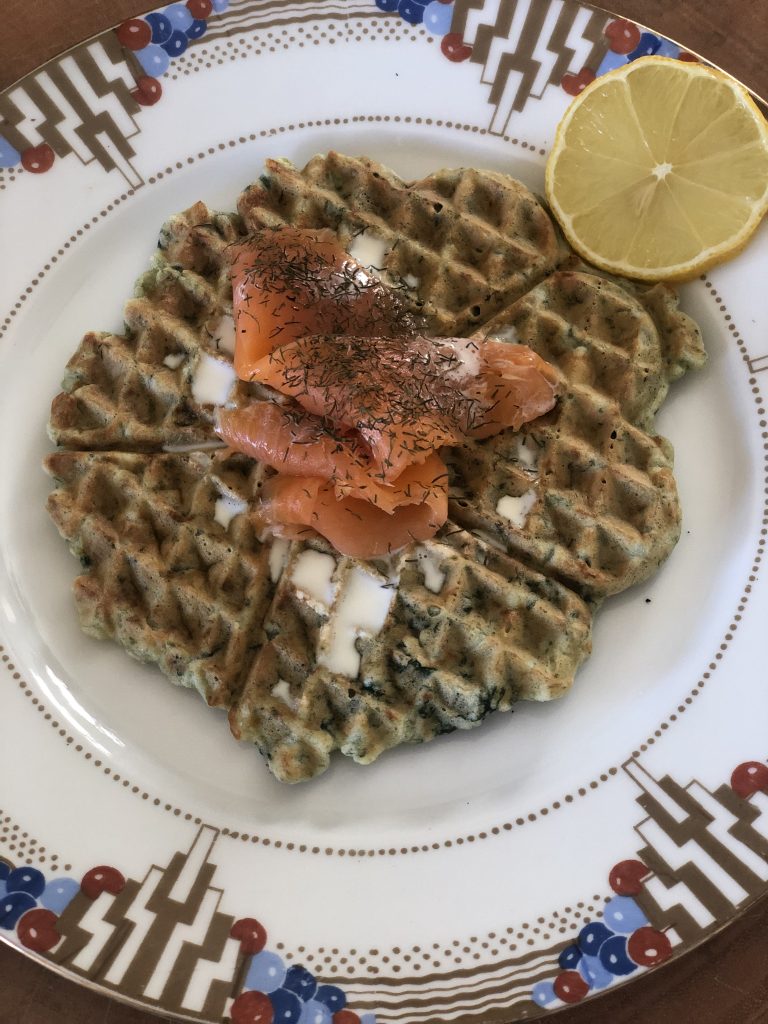 Gaufres salées aux épinards et truite fumée